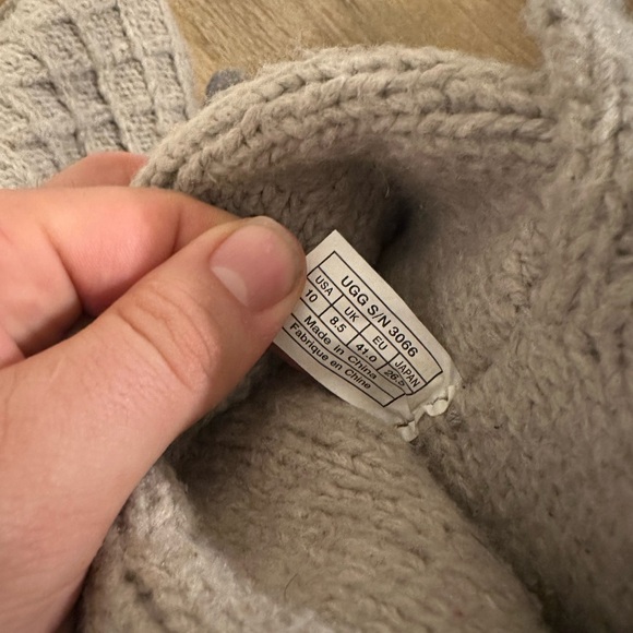 Ugg Knit Boots Women’s Size 10 - Picture 3 of 3